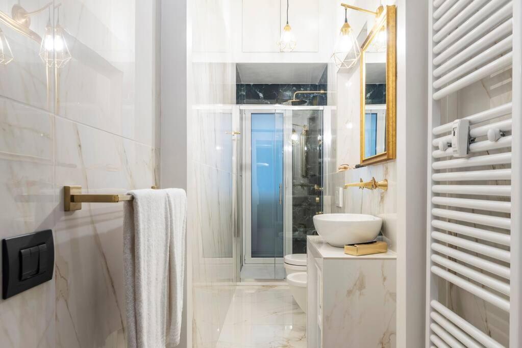 Velasca Flexyrent Apt. Aircon - Wifi - Brand New Милано Екстериор снимка